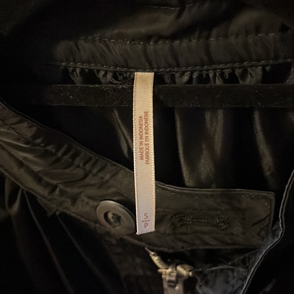 EUC Free People Black Bomber jacket 🖤 , size Small - Picture 3 of 8